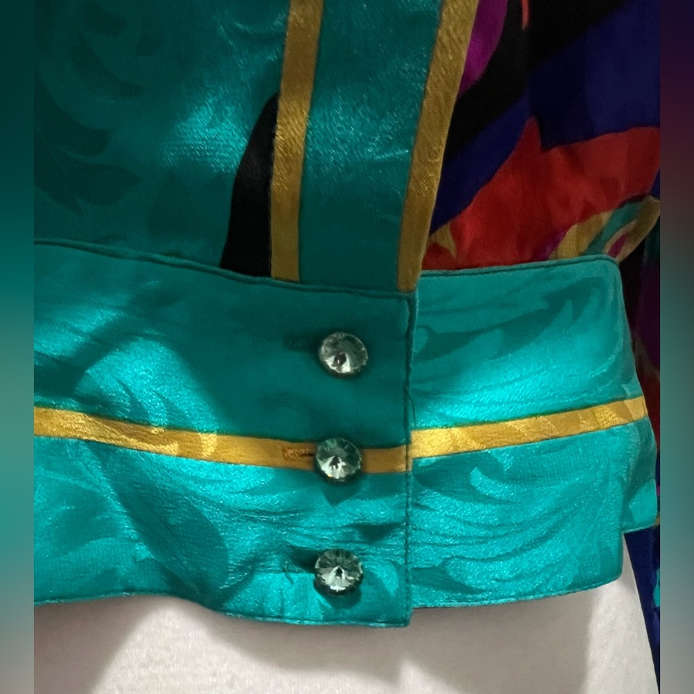VINTAGE 80’s UMI Collections by Anne Crimmins cropped silk blouse Size 4 - Picture 3 of 8